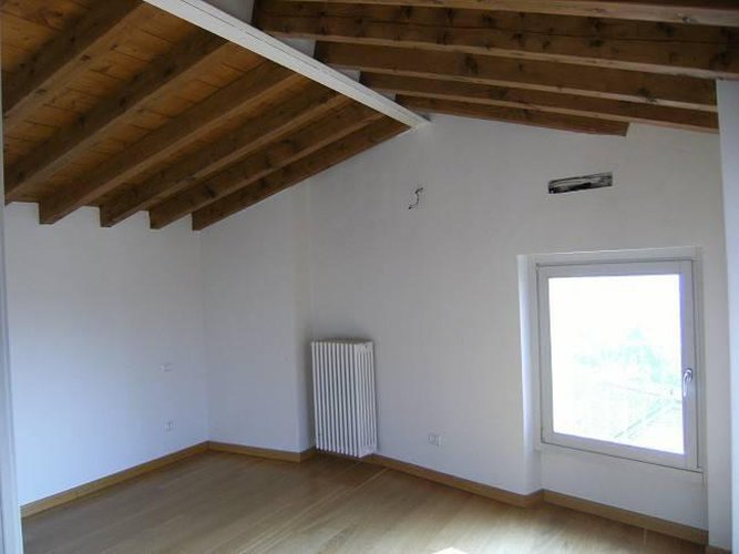 VITT. EMANUELE LATERALE Bergamo