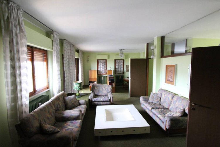 POSIZIONE E RISERVATEZZA SONO IMPAGABILI!!! Cividate al Piano