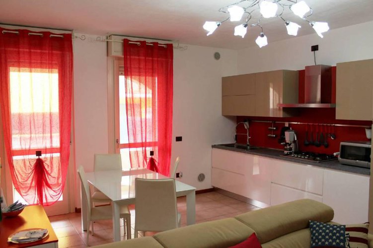 SEMINUOVO IN CLASSE B CON TERRAZZA PRIVATA DI 156MQ Romano di Lombardia