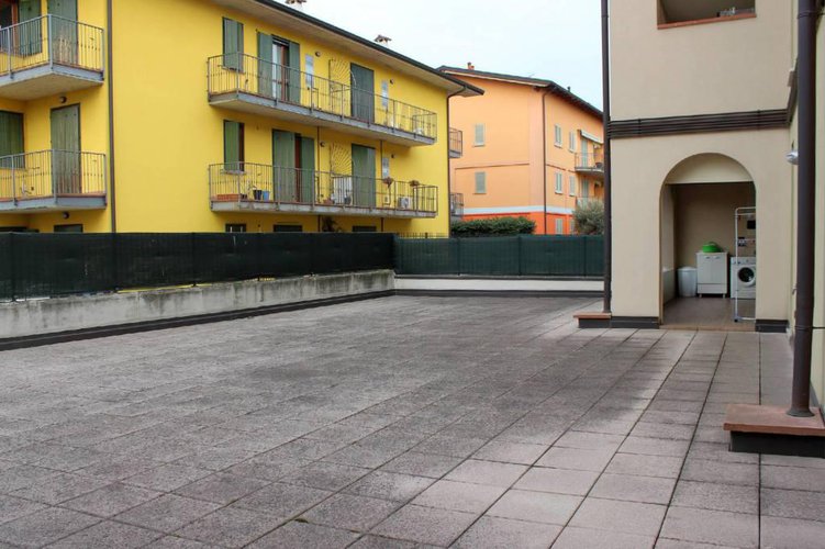SEMINUOVO IN CLASSE B CON TERRAZZA PRIVATA DI 156MQ Romano di Lombardia
