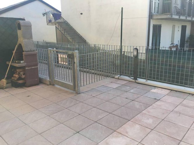 VILLETTA A SCHIERA DI TESTA AD ANTEGNATE Antegnate