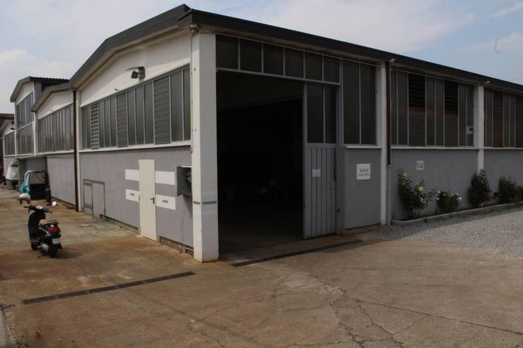 Capannone Grumello del Monte