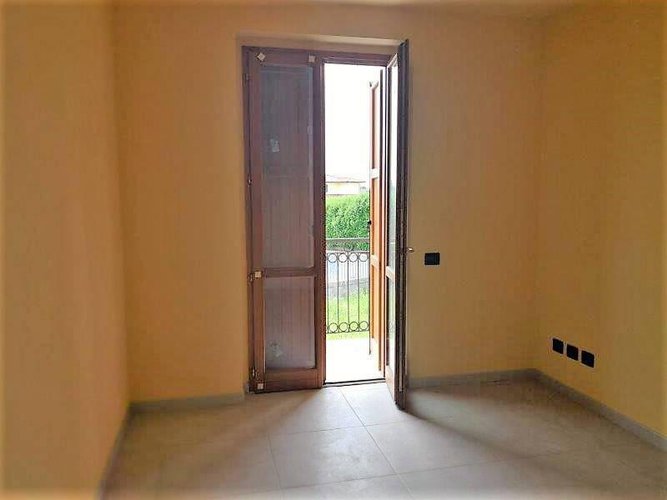 VILLA BIFAMILIARE COME NUOVA IN VENDITA A GHISALBA Ghisalba