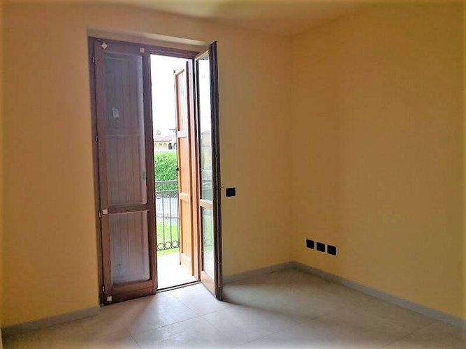 VILLA BIFAMILIARE COME NUOVA IN VENDITA A GHISALBA Ghisalba