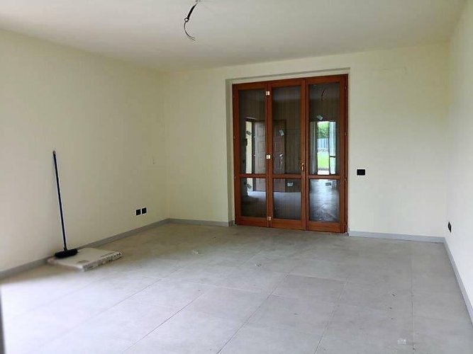 VILLA BIFAMILIARE COME NUOVA IN VENDITA A GHISALBA Ghisalba