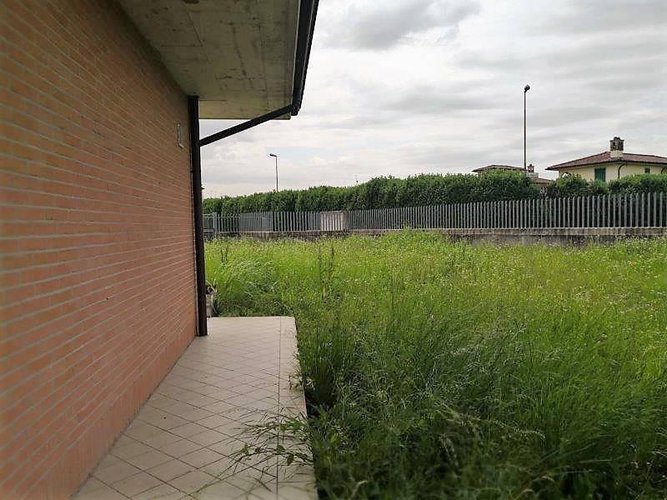 VILLA BIFAMILIARE COME NUOVA IN VENDITA A GHISALBA Ghisalba