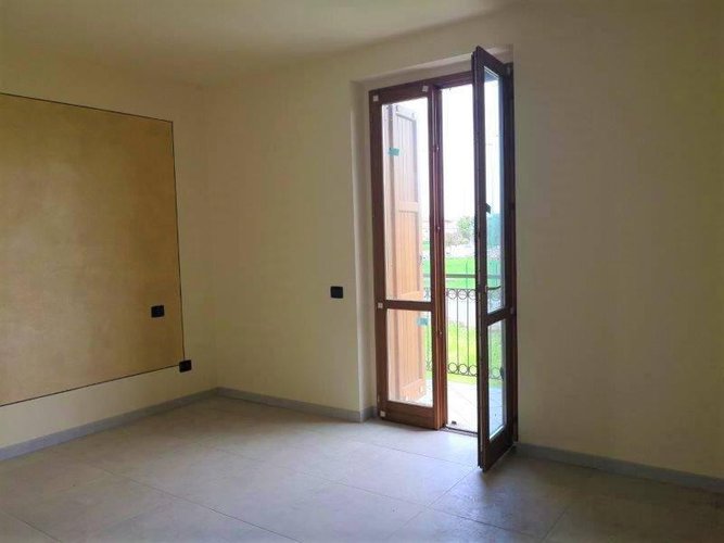 VILLA BIFAMILIARE COME NUOVA IN VENDITA A GHISALBA Ghisalba