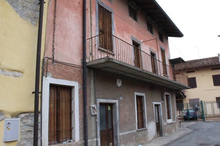 PORZIONE DI CASA IN CENTRO STORICO Palosco