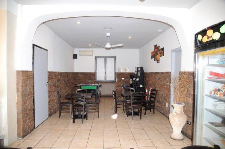 Negozio Cividate al Piano