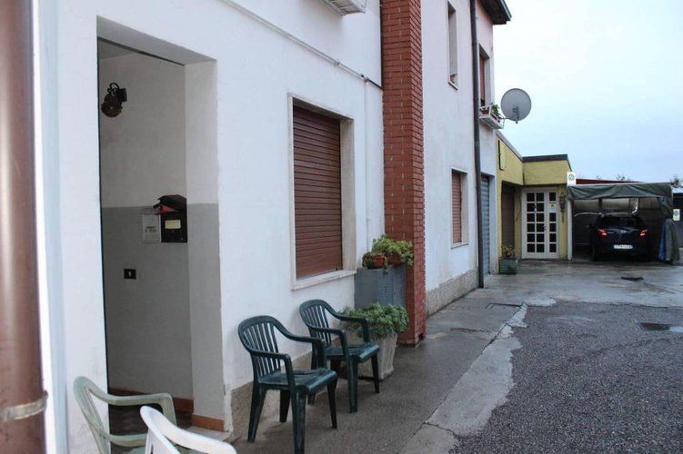 PICCOLO TRILOCALE IDEALE ANCHE COME INVESTIMENTO Castelli Calepio