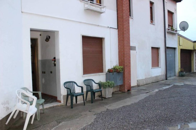 PICCOLO TRILOCALE IDEALE ANCHE COME INVESTIMENTO Castelli Calepio