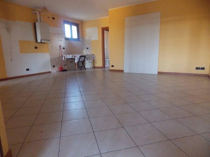 BILOCALE AMPIO IN VENDITA A MORNICO AL SERIO Mornico al Serio