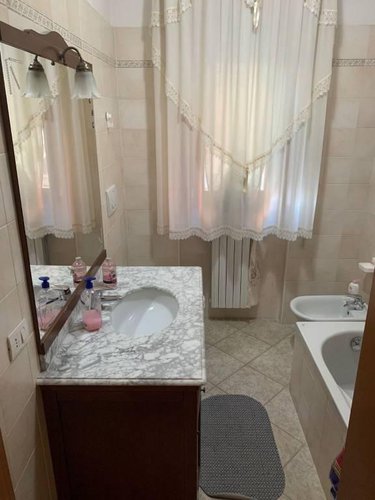 TRILOCALE RECENTE PER 4 RESIDENZE IN ROMANO DI LOMBARDIA Romano di Lombardia