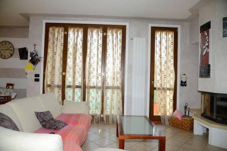 DUPLEX IN FARA OLIVANA CON SOLA Fara Olivana con Sola