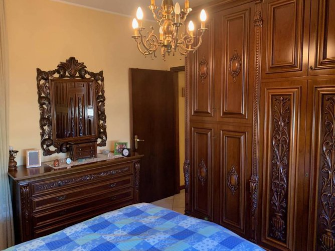 TRILOCALE RISTRUTTURATO CON AUTORIMESSA Covo