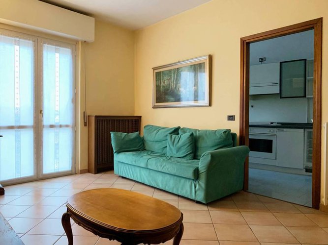 AMPIO BILOCALE ARREDATO A ROMANO DI LOMBARDIA Romano di Lombardia