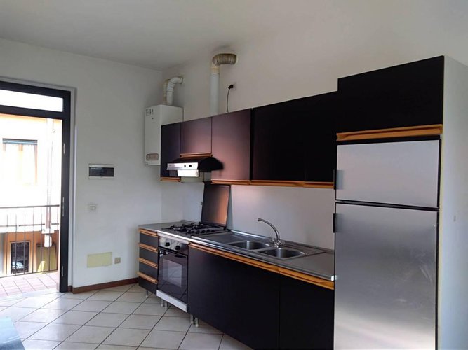 BILOCALI IN VENDITA A FARA OLIVANA CON SOLA Fara Olivana con Sola