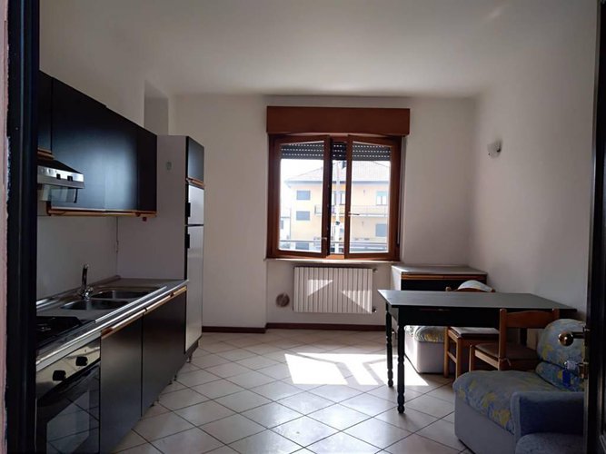 BILOCALI IN VENDITA A FARA OLIVANA CON SOLA Fara Olivana con Sola