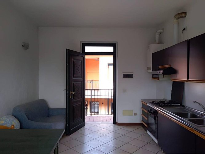 BILOCALI IN VENDITA A FARA OLIVANA CON SOLA Fara Olivana con Sola