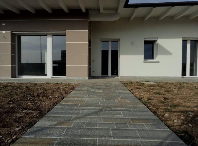 RAFFINATA VILLETTA AD ALTO RISPARMIO ENERGETICO Calcinate