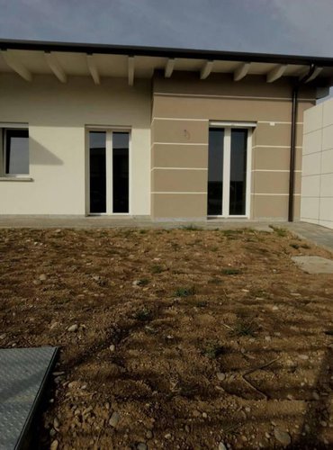 RAFFINATA VILLETTA AD ALTO RISPARMIO ENERGETICO Calcinate