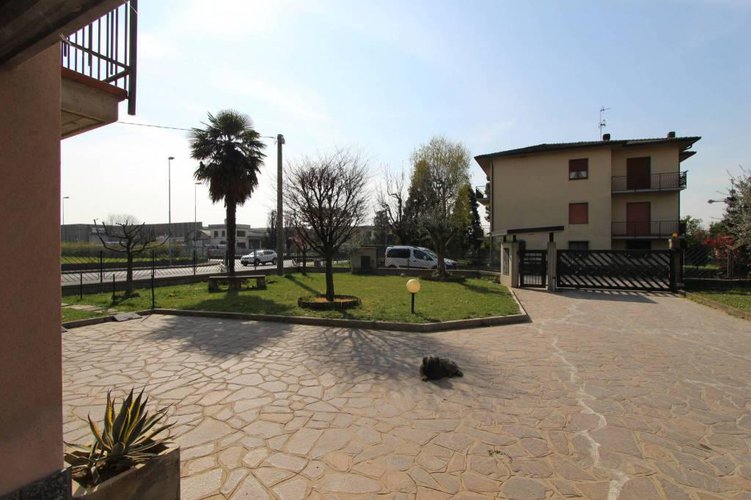 GRUMELLO DEL MONTE Grumello del Monte