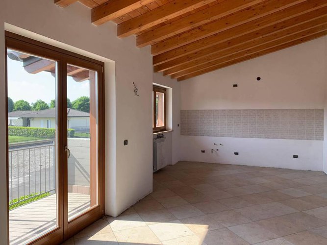 TRILOCALE RECENTE MAI ABITATO Calcio