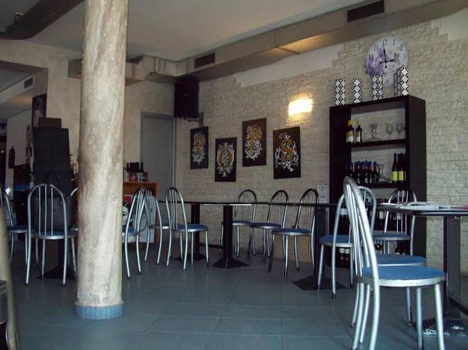 VENDESI ATTIVITA' BAR Fara Olivana con Sola