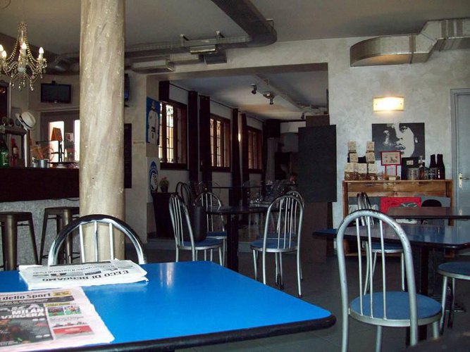 VENDESI ATTIVITA' BAR Fara Olivana con Sola