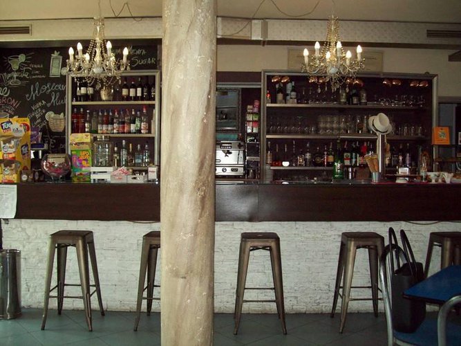 VENDESI ATTIVITA' BAR Fara Olivana con Sola