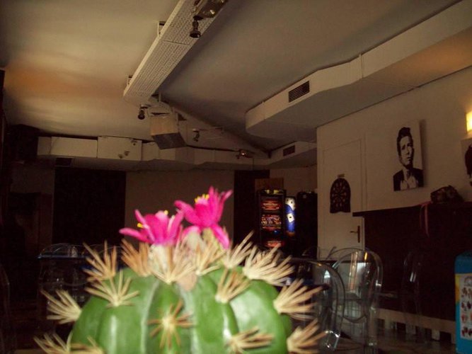 VENDESI ATTIVITA' BAR Fara Olivana con Sola