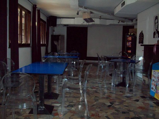 VENDESI ATTIVITA' BAR Fara Olivana con Sola