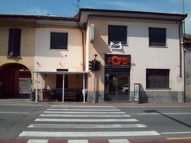 VENDESI ATTIVITA' BAR Fara Olivana con Sola