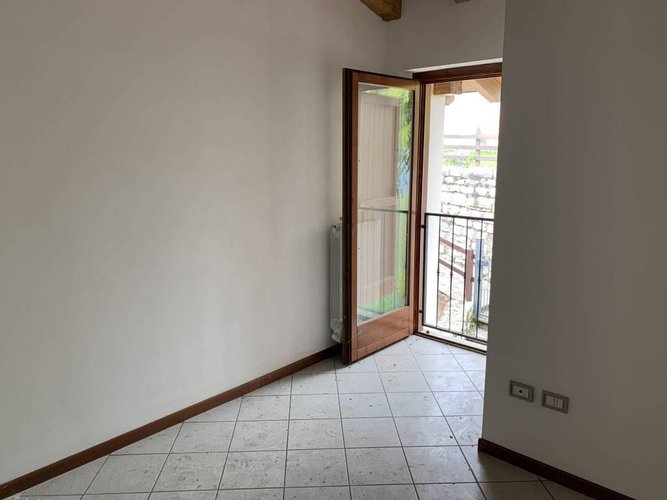 VILLA A SCHIERA Adrara San Martino