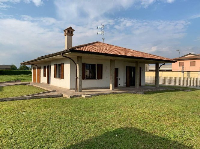 VILLA SINGOLA A COVO