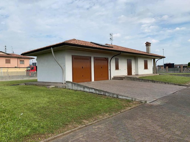 VILLA SINGOLA A COVO Covo