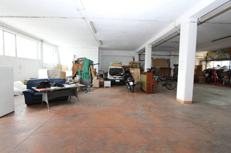 CAPANNONE IN VENDITA A TELGATE Telgate