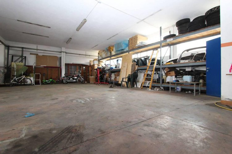 CAPANNONE IN VENDITA A TELGATE Telgate