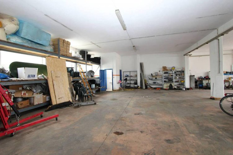 CAPANNONE IN VENDITA A TELGATE Telgate