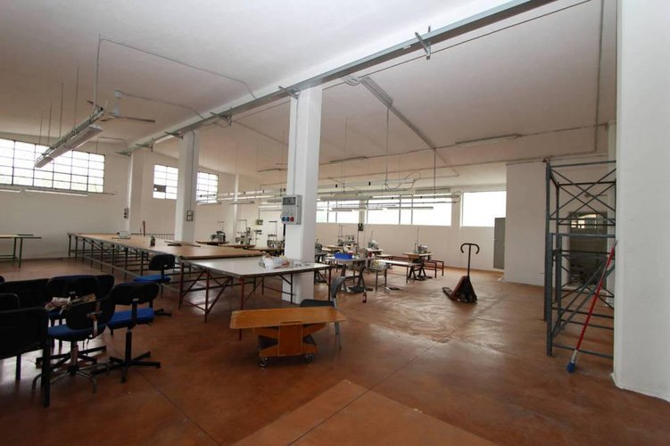 CAPANNONE IN VENDITA A TELGATE Telgate