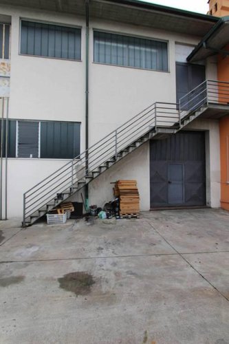 CAPANNONE IN VENDITA A TELGATE Telgate