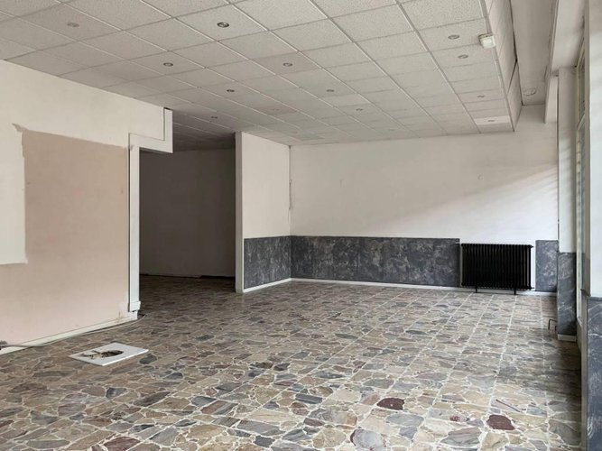 LOCALE COMMERCIALE ROMANO DI LOMBARDIA Romano di Lombardia