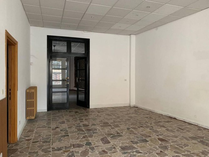 LOCALE COMMERCIALE ROMANO DI LOMBARDIA Romano di Lombardia