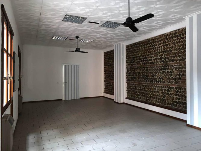 LOCALE COMMERCIALE ROMANO DI LOMBARDIA Romano di Lombardia