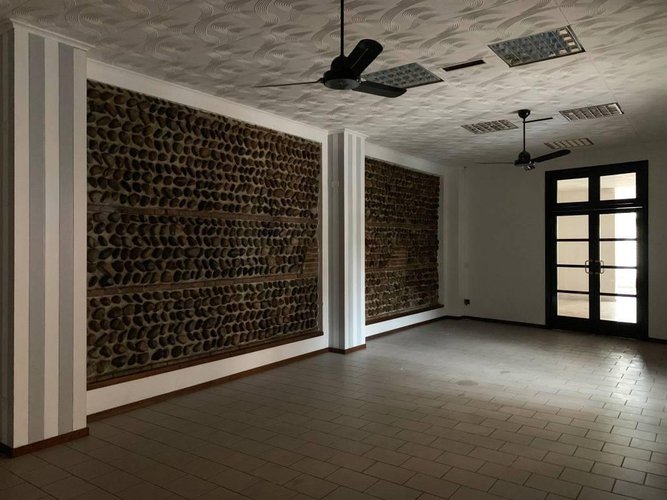 LOCALE COMMERCIALE ROMANO DI LOMBARDIA Romano di Lombardia