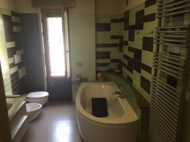 APPARTAMENTO IN VILLA RISTRUTTURATO Ghisalba