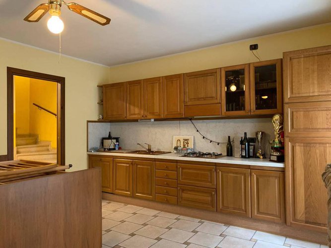 VILLA DI CON DUE UNITA' ABITATIVE A ROMANO Romano di Lombardia