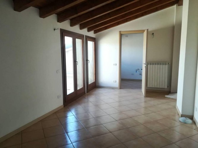 TRILOCALE IN ZONA CENTRALE