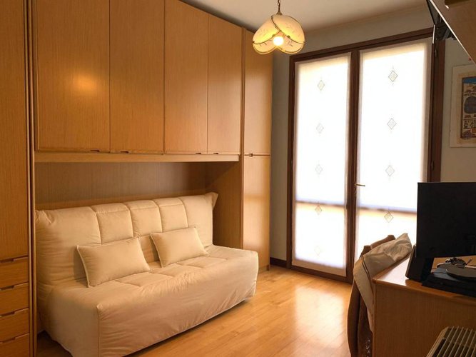 VILLA DI DUE UNITA' ABITATIVE. Romano di Lombardia