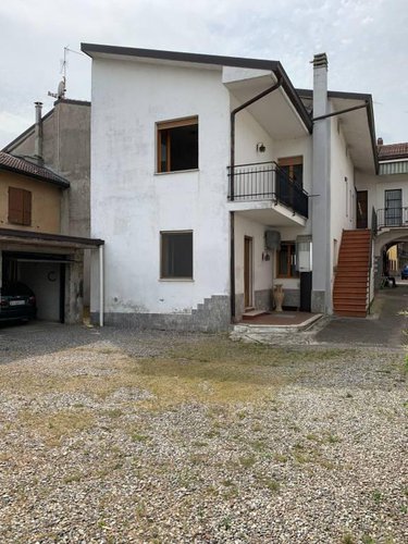 OASI SULL'OGLIO CON DUE APPARTAMENTI Cividate al Piano